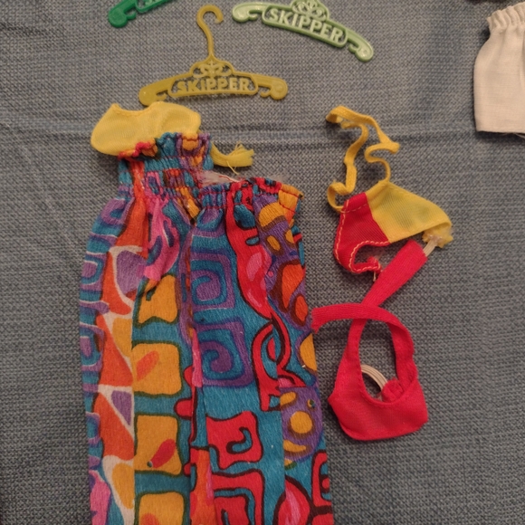 Doll Clothing & Accessories Set - Mixed Bright Colors - Picture 6 of 13